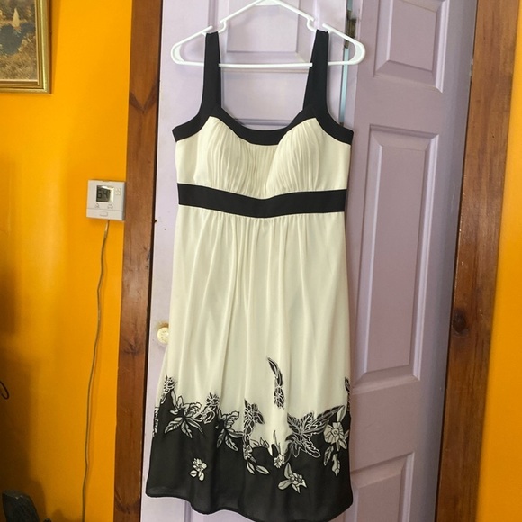 Black & White Formal Chiffon Dress - Picture 2 of 5